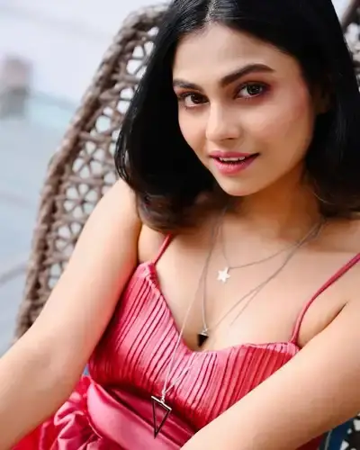Escort Service Chhatrapati Shivaji Terminus